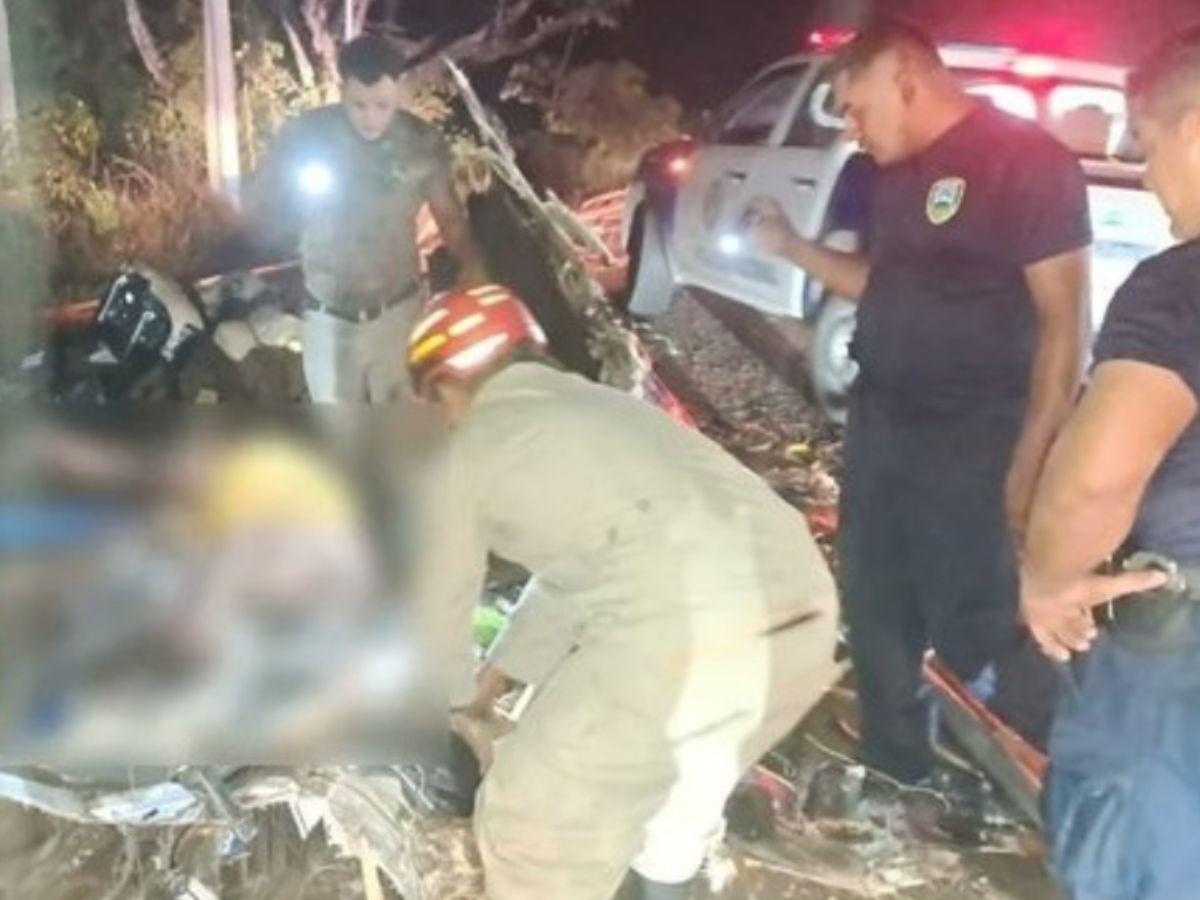 Identifican a víctimas de accidente de rastra que transportaba madera en Olancho