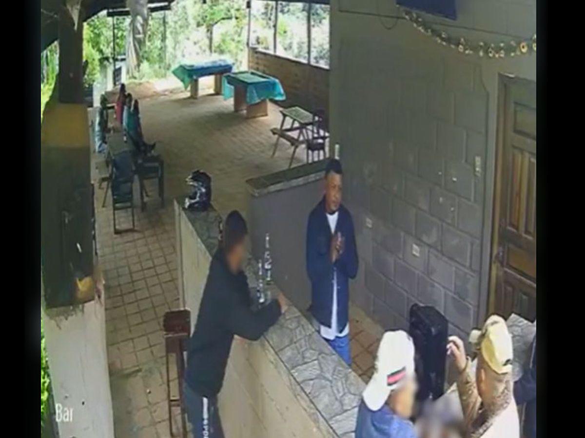 Estaba departiendo y fue atacado a balazos: así ocurrió el crimen de Alberto Zúniga en Olancho