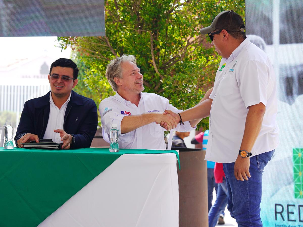 El director general de USAID, ingeniero Thelonious Trimmell, participó en la Agroferia 2024.
