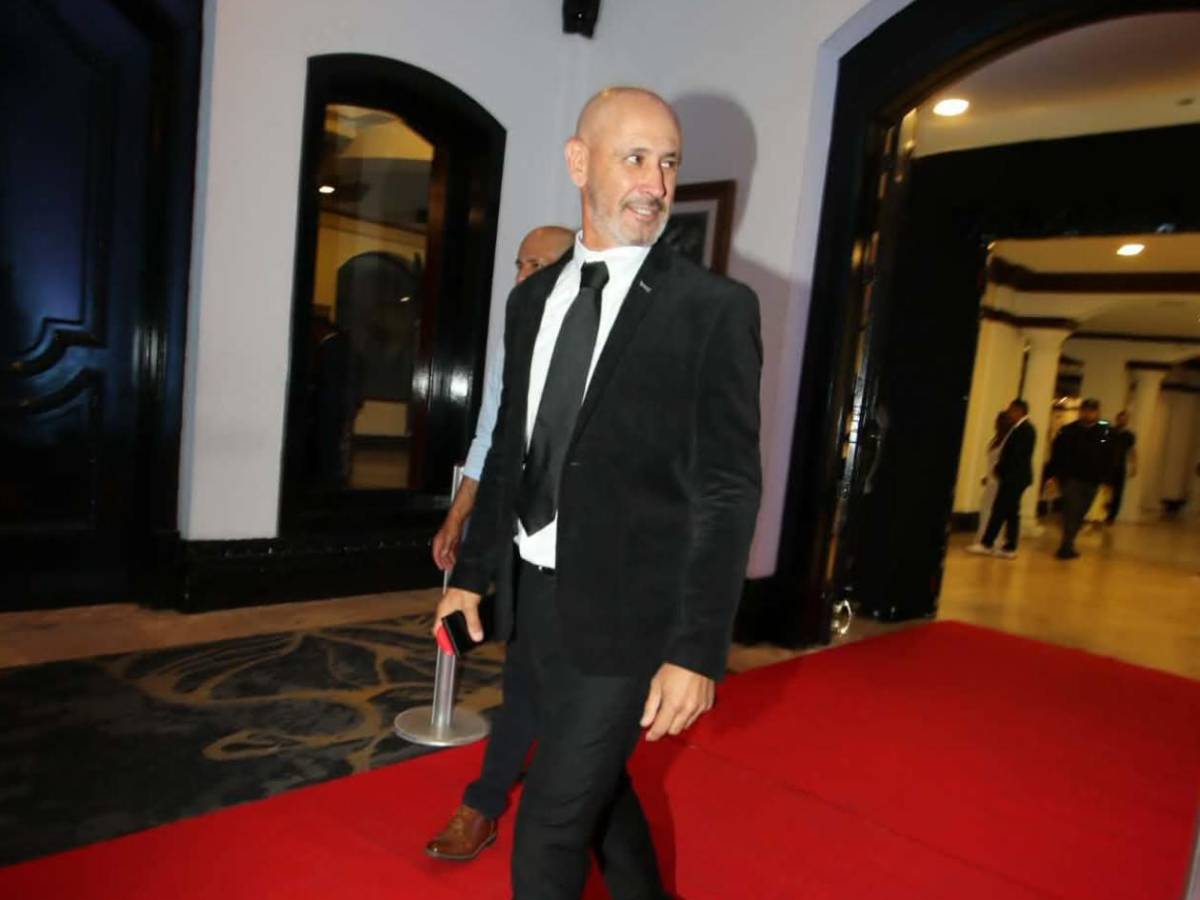 Premios DIEZ: Bellezas, mundialista y personalidades engalanaron el evento