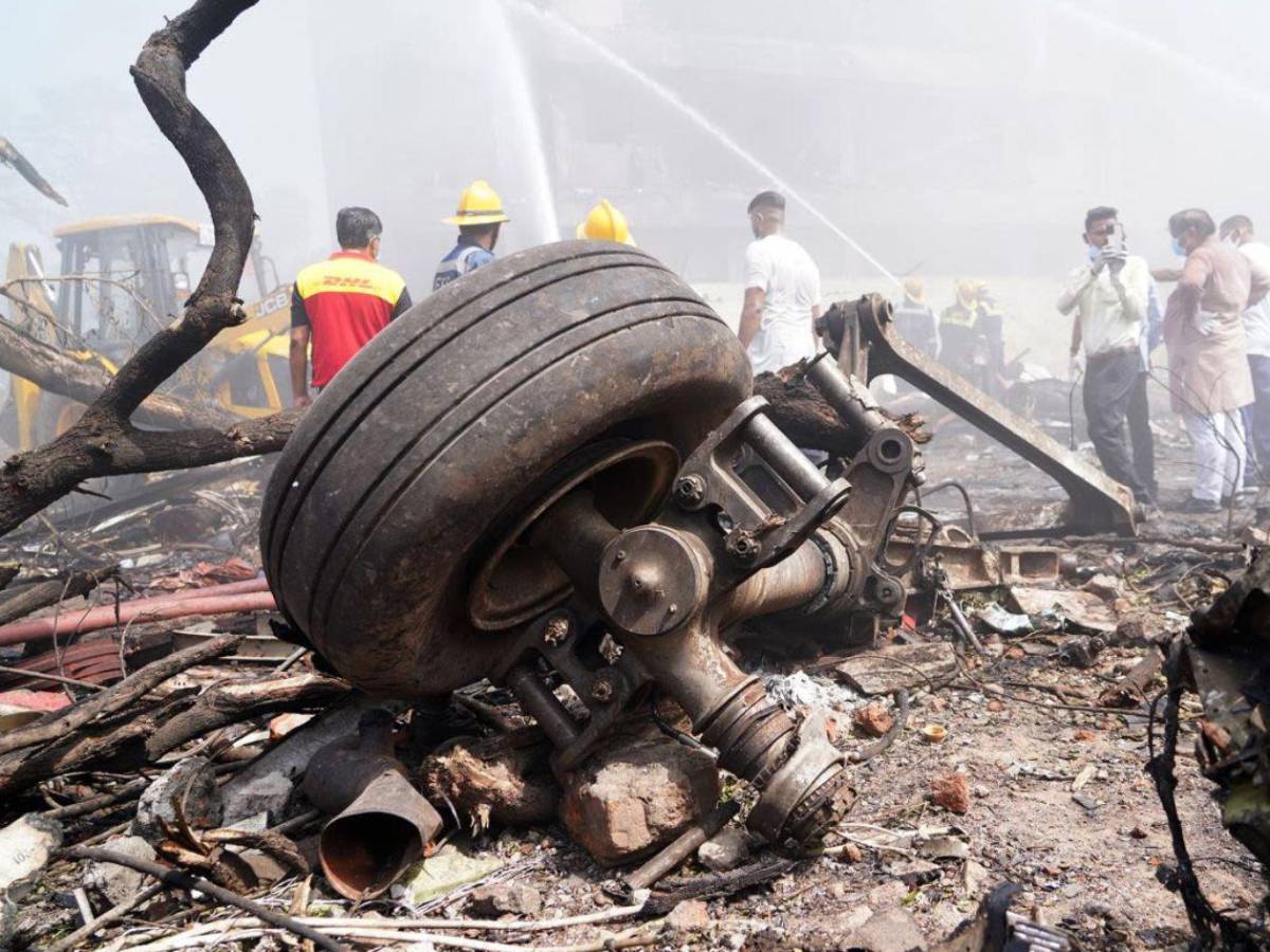 Revelan escalofriante diálogo entre pilotos antes del accidente de Air India