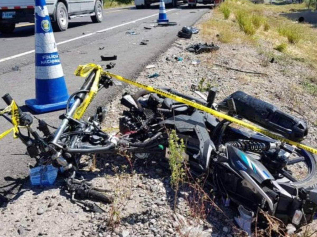 Muere Jasiel Deras al impactar su motocicleta con una vaca en Tela