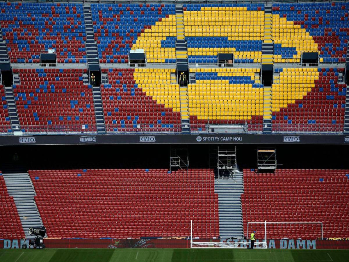Barcelona celebra el regreso al Camp Nou luego de 893 días