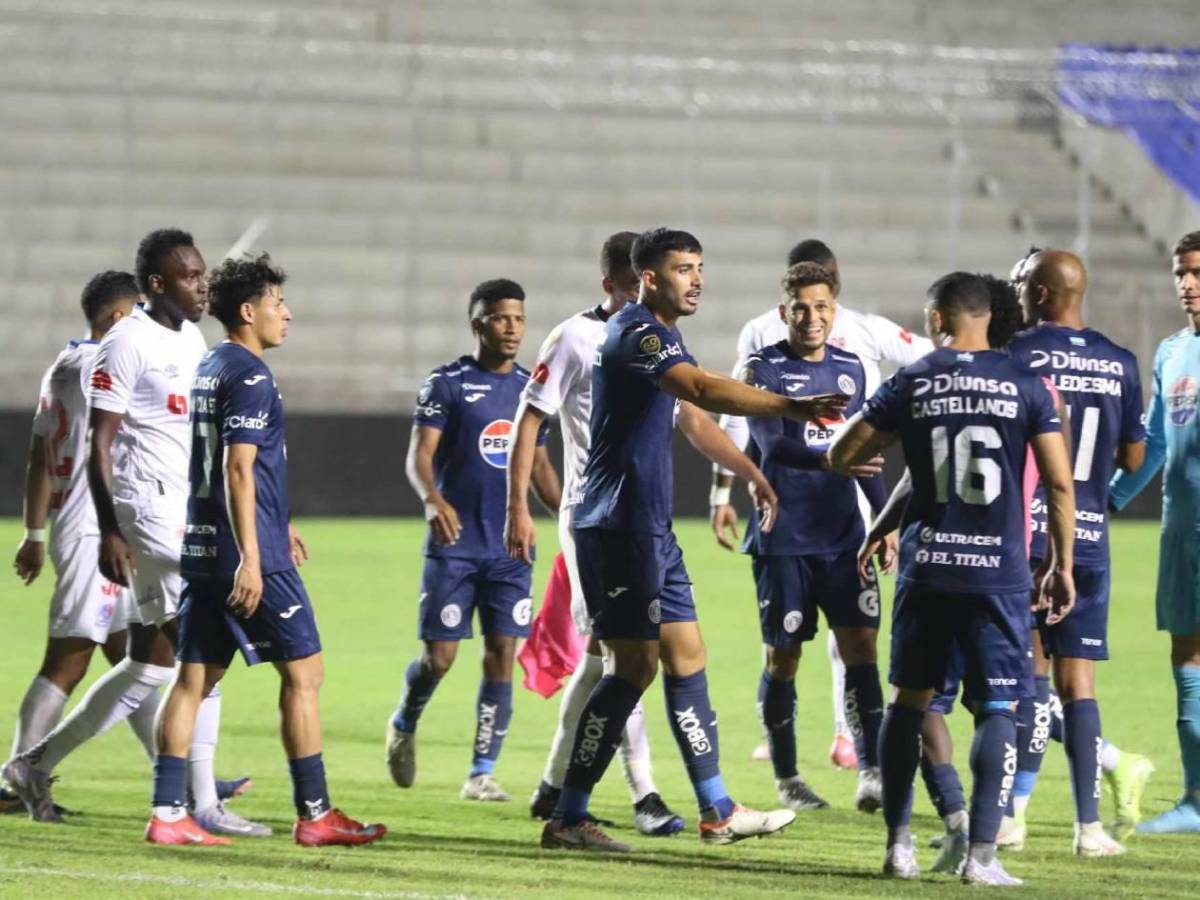 Pelea de Olimpia y Motagua, Auzmendi aturdido y olimpistas se rebelan