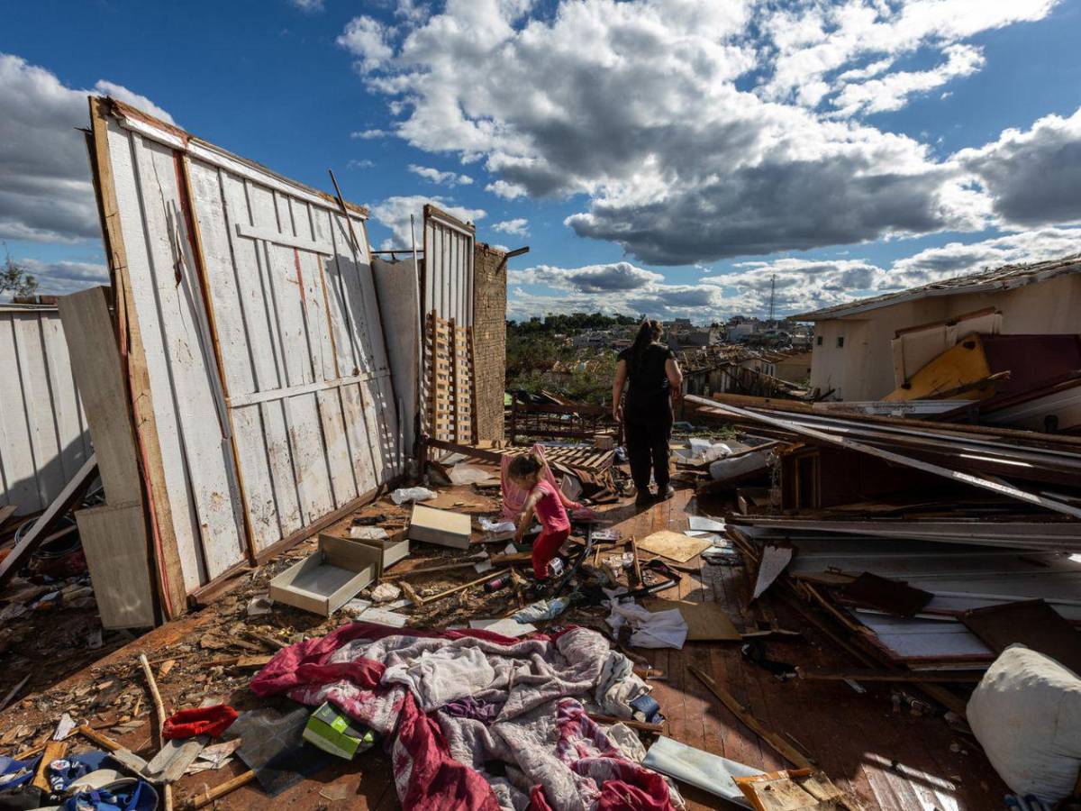 Imágenes que estremecen: así quedó Brasil tras devastador tornado