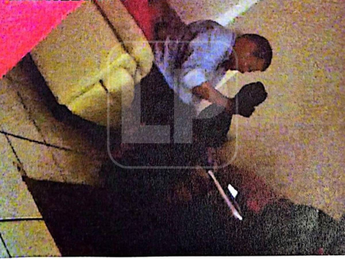 Fotos inéditas de Romeo Vásquez recibiendo dinero de narcos, según el MP