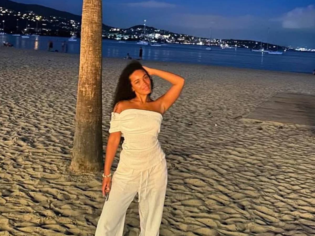 Novia de Keyrol Figueroa reacciona tras convocatoria por Liverpool:¿quién es ella?