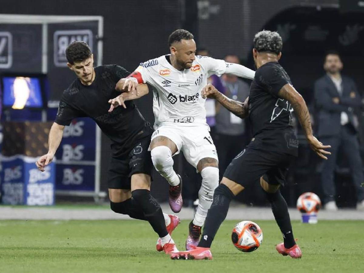 Neymar sufrió su primera derrota, su dura crítica en Brasil y gesto con Depay