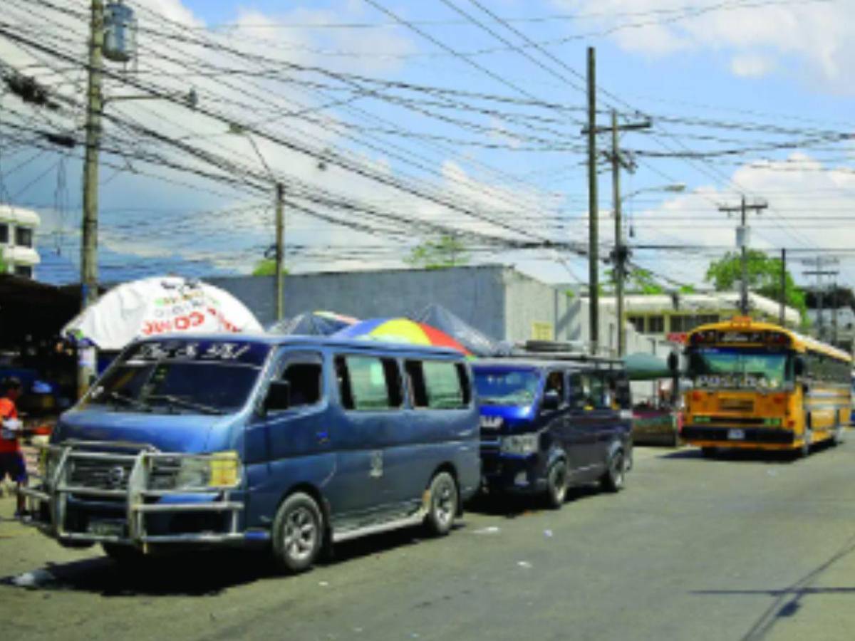 De 13 a 15 lempiras: transportistas suben el pasaje sin autorización oficial en SPS