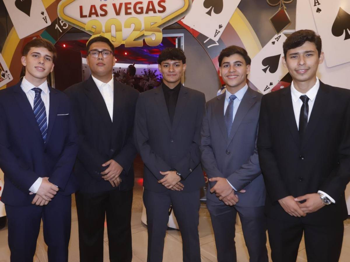 Fotos: Seniors 2025 de Fundación Mhotivo celebraron su graduación