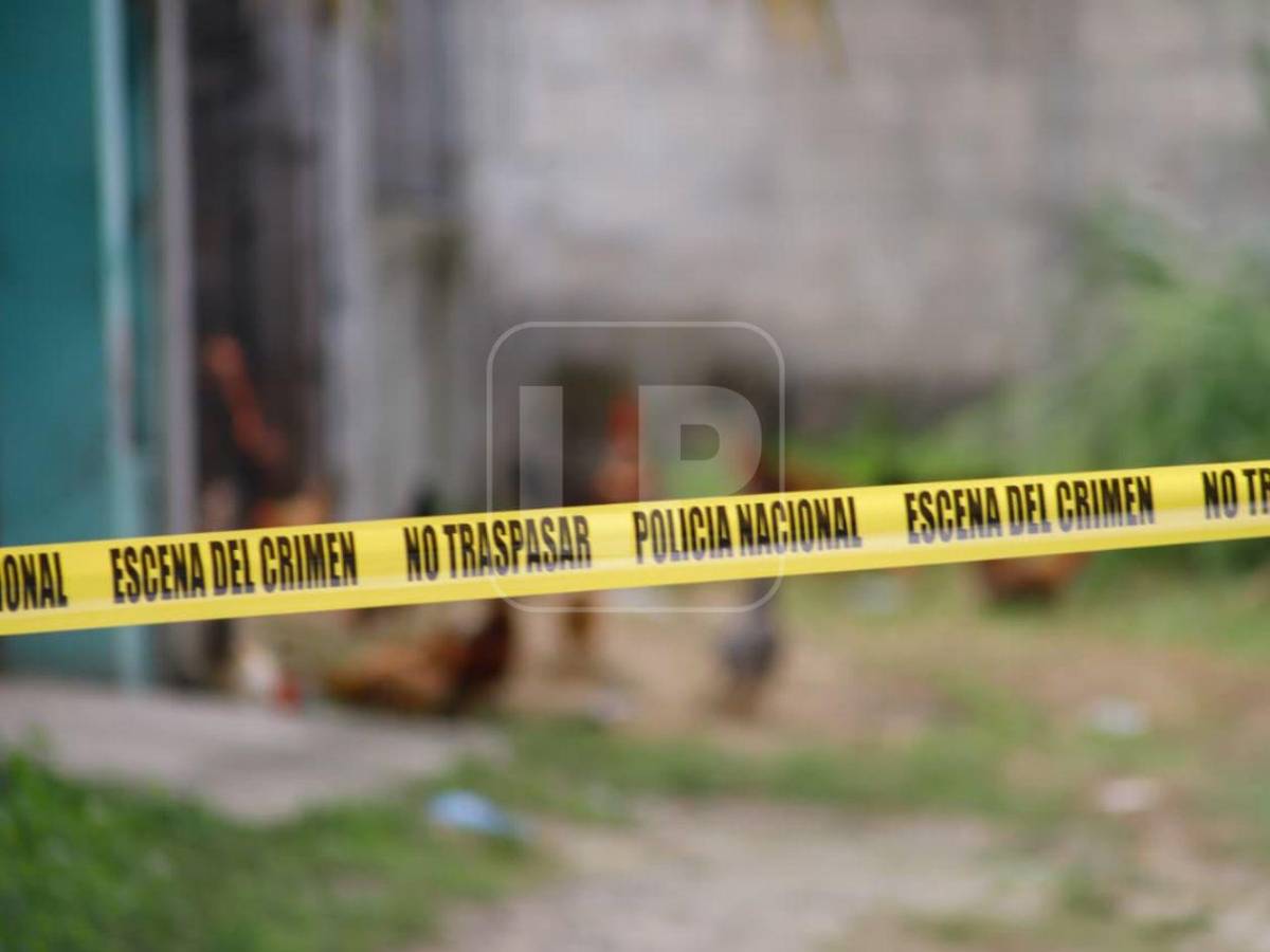 Enterrado hallan cuerpo de un hombre en colonia Villa Norma