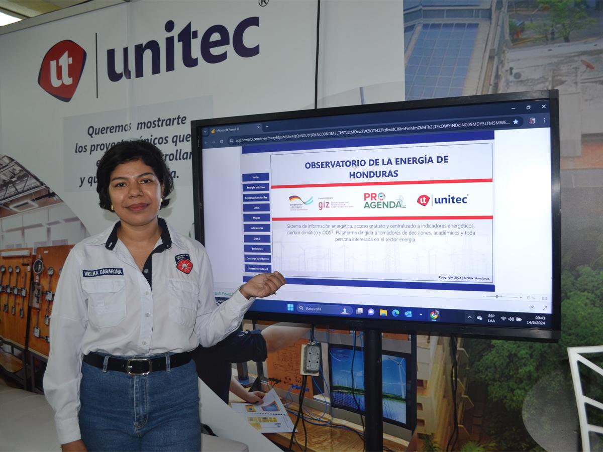 Ingeniera Vielka Barahona, jefa académica de Ingeniería en Energía de UNITEC.