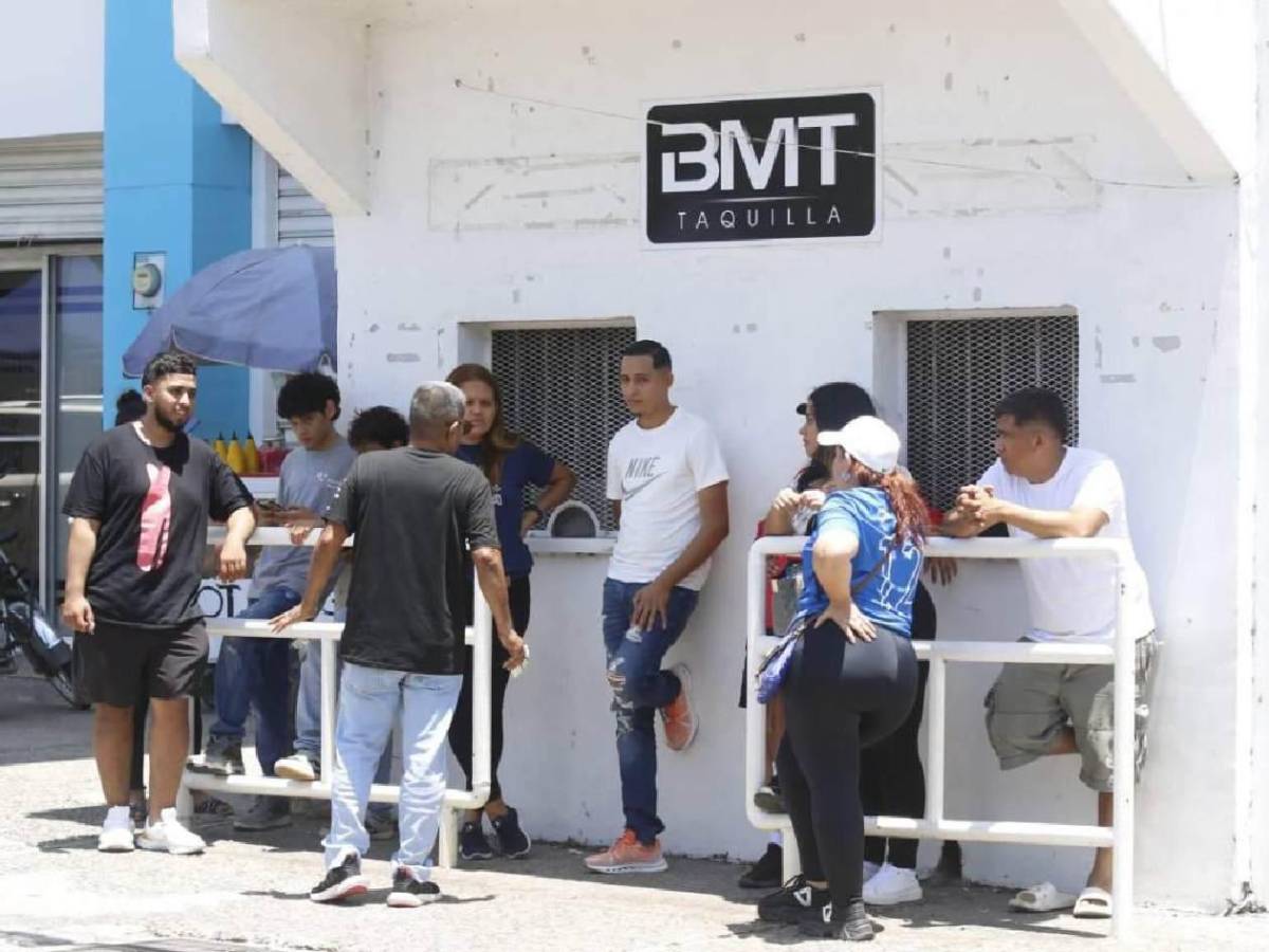 Tiktokers Honduras-El Salvador: Elsa Oseguera enamora, beso y llegó Cantinflas hondureño