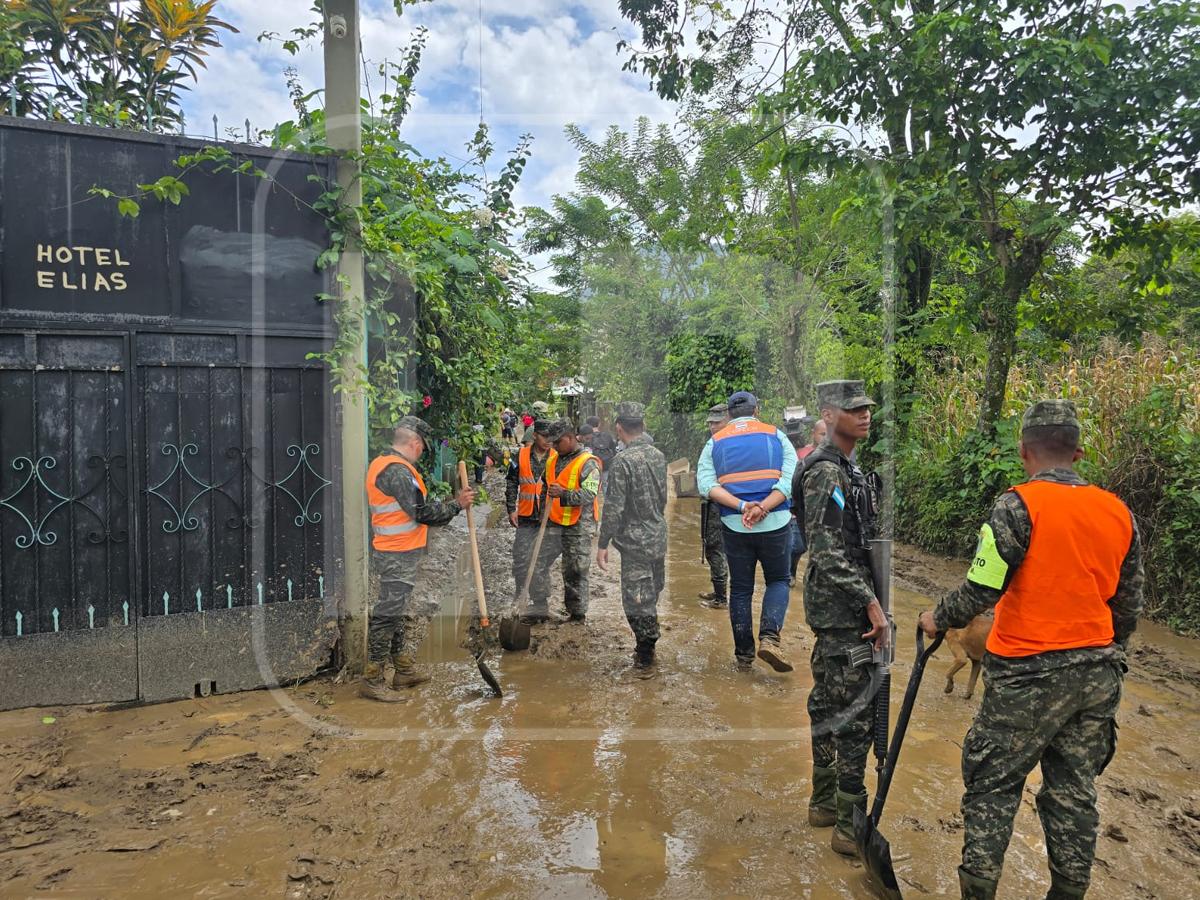 Fuertes lluvias desbordan río Helado en Los Naranjos, Santa Cruz de Yojoa