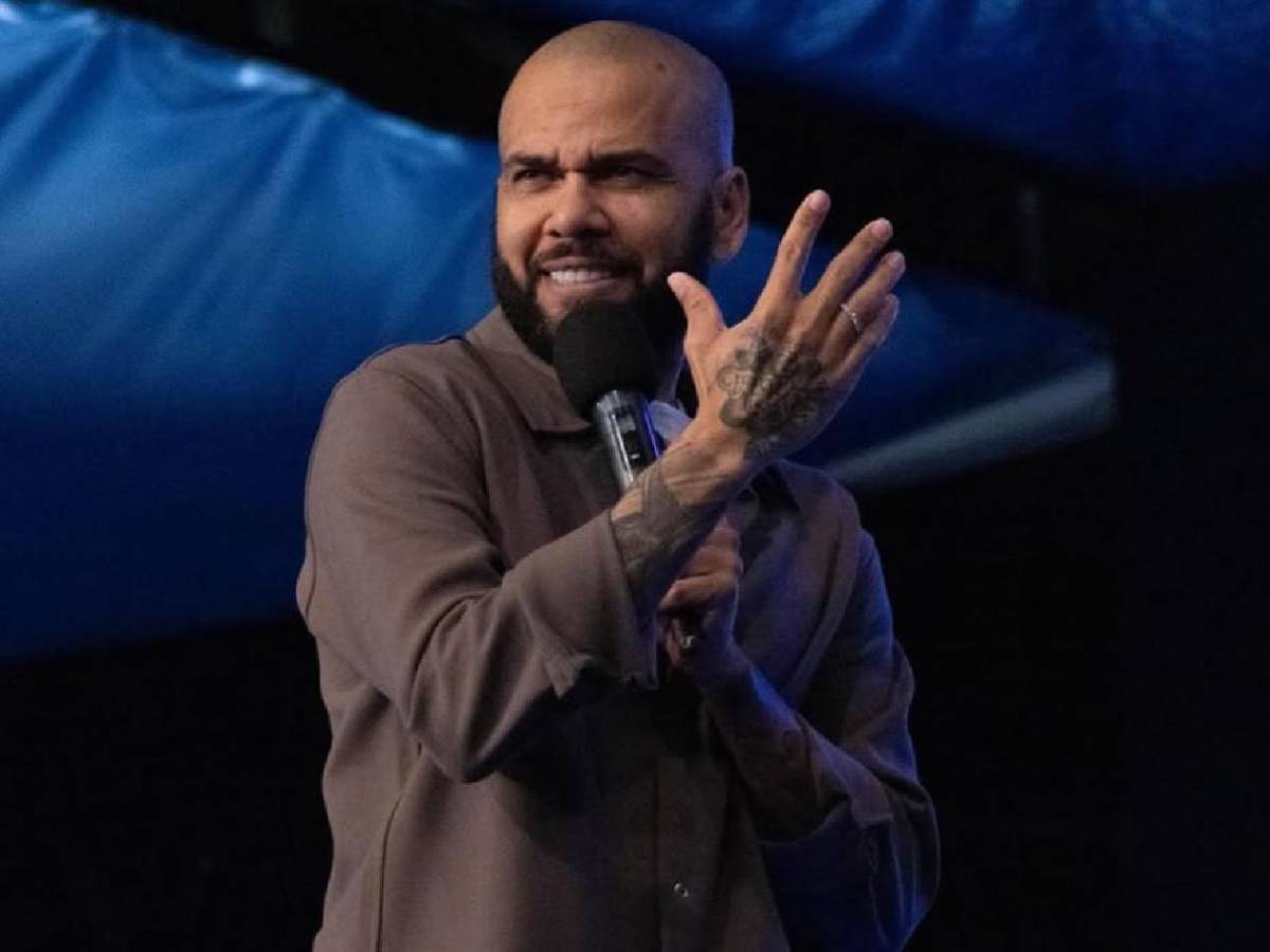Dani Alves impacta y confiesa lo que vivió: Percibí 113 euros limpiando la cárcel
