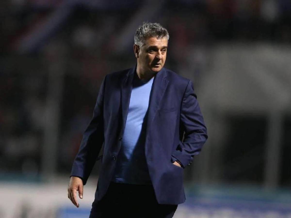 Diego Vázquez reaparece y sorprende con su nueva faceta tras salida de Motagua