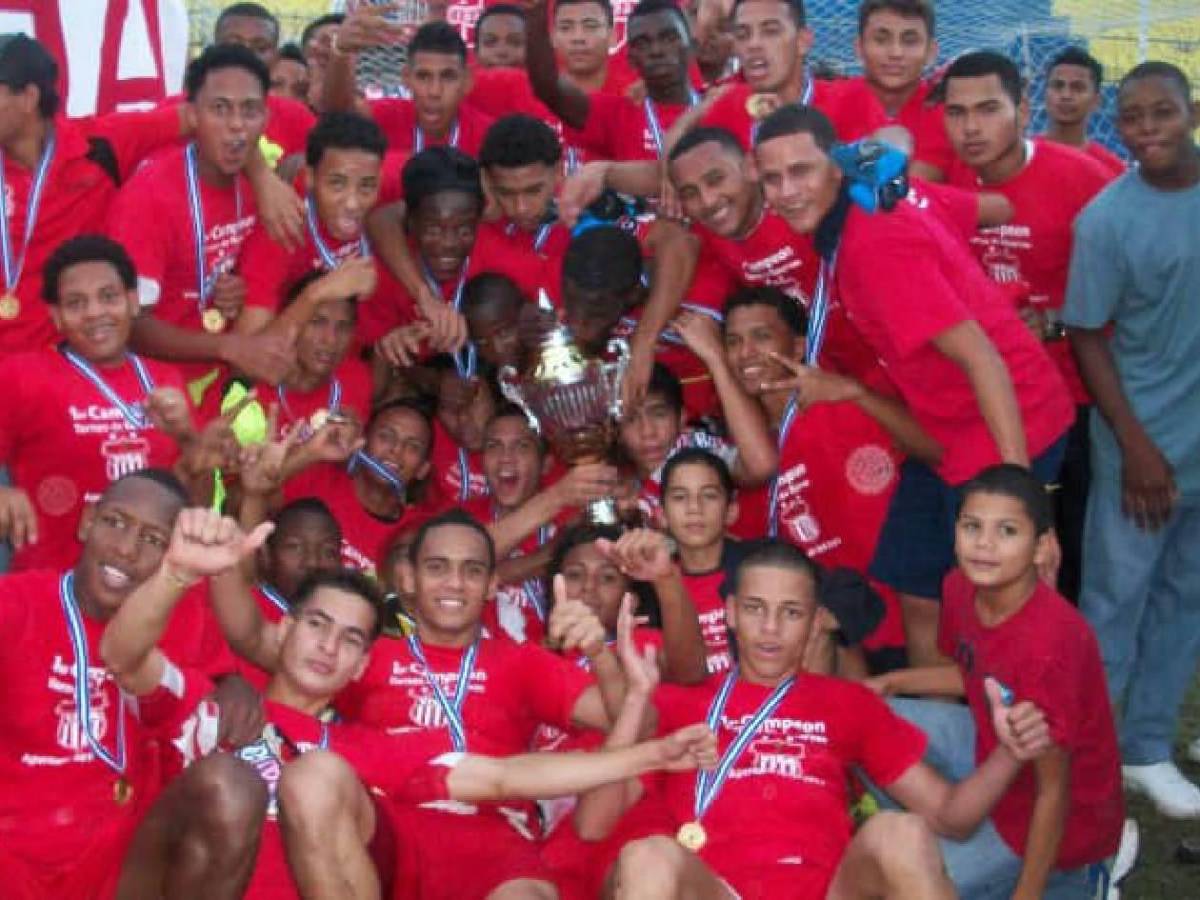 Hondureño dejó el fútbol por el sueño americano: sorprende su nueva vida en EUA