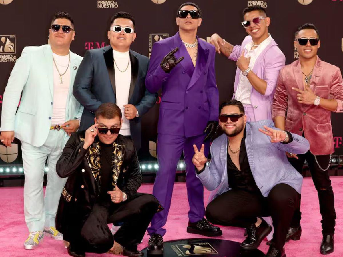 Grupo Firme es amenazado a muerte con narcomanta y restos humanos