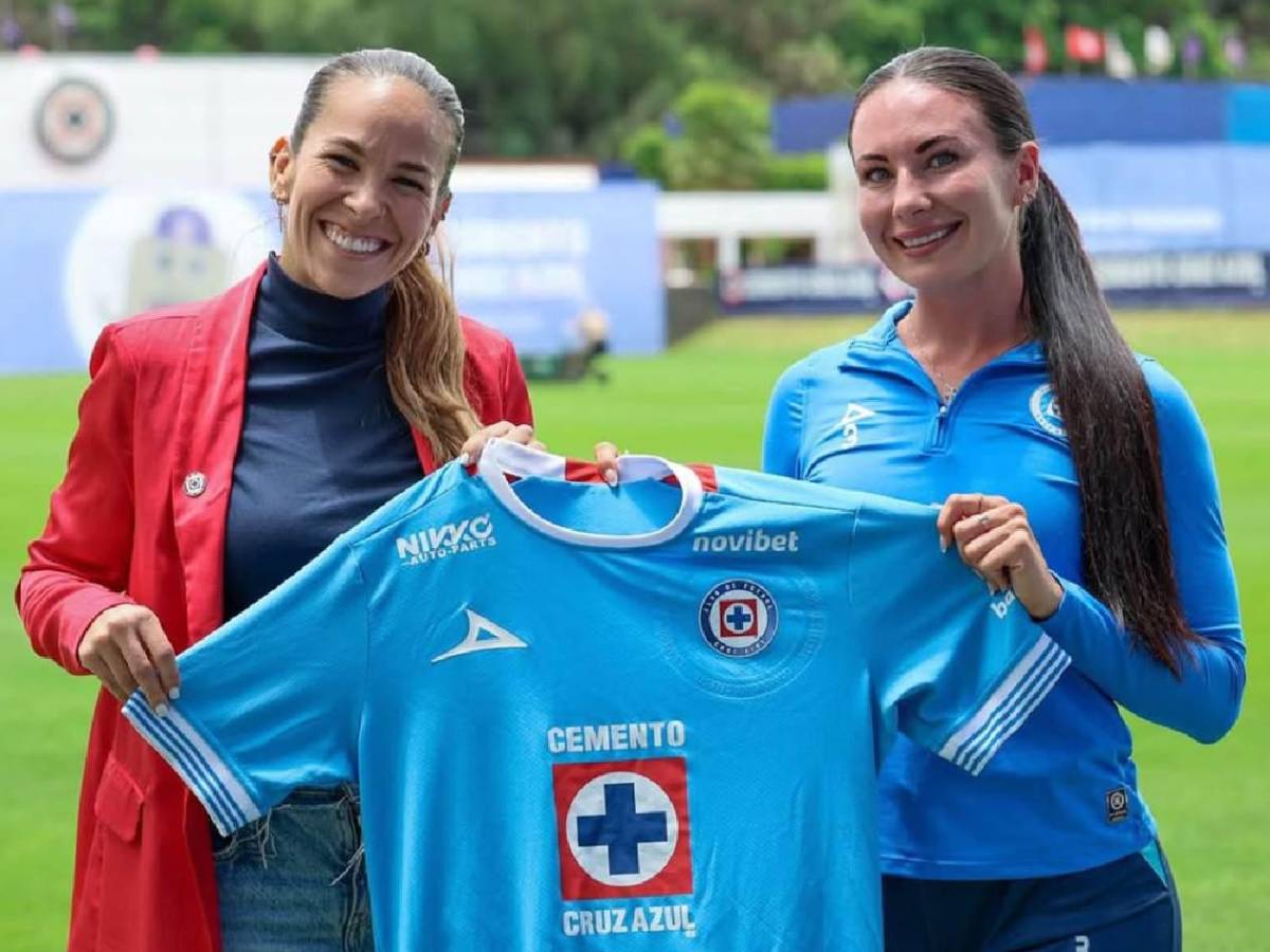 ¿Quién es? Bella futbolista inglesa enamora en México: hizo historia en Liga MX