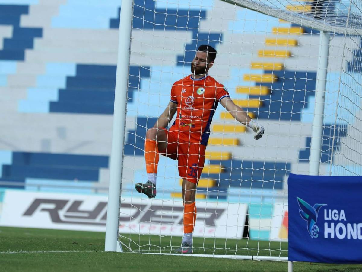 Olimpia celebró en el Clásico, enfado de Platense, sorpresivo regreso y bellas chicas
