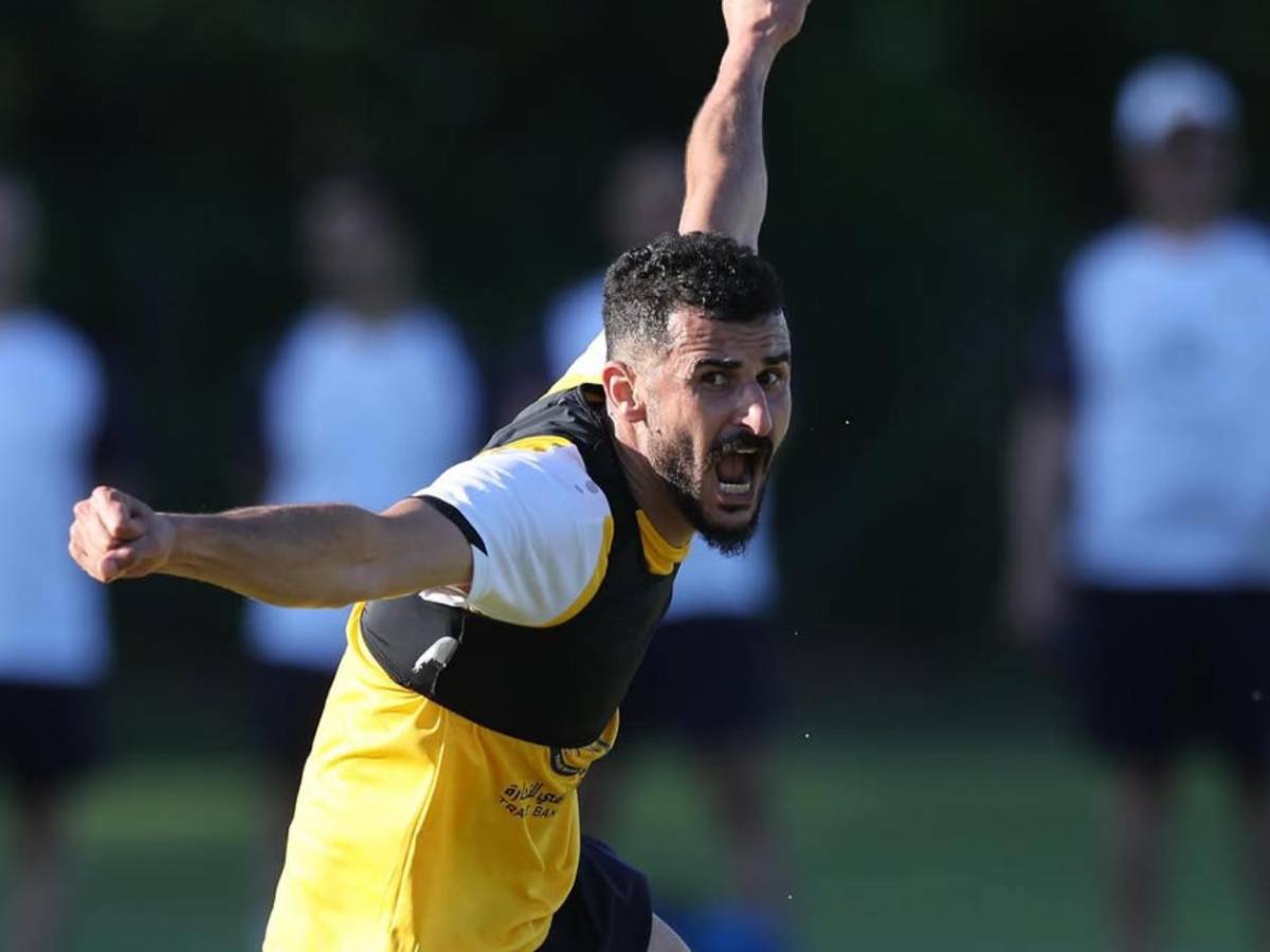 Goleador de Selección fue retenido tras llegar a Estados Unidos por increíble motivo