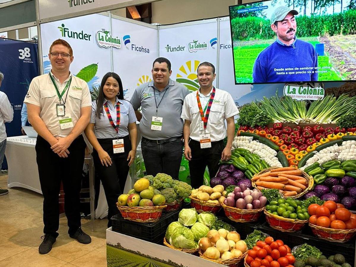 Ficohsa promueve el programa “De Mi Tierra” en feria internacional Agromercados 2023
