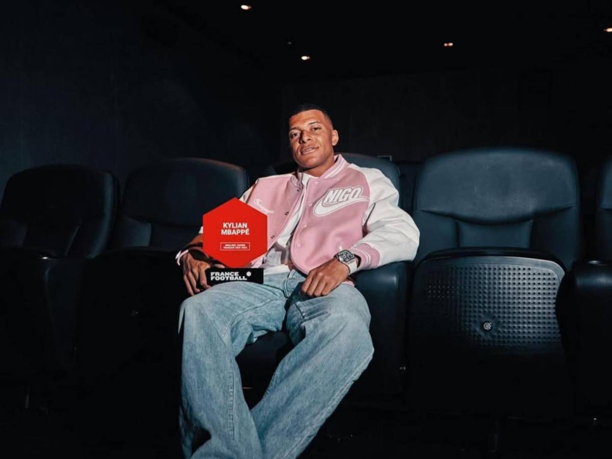 Mbappé es investigado tras pagarle a cinco policías: Esta cantidad les dio por curiosa razón