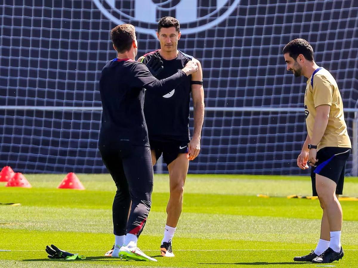 Sorprenden a todos: Lewandowski y Szczesny, 'a los golpes' en entreno del Barcelona