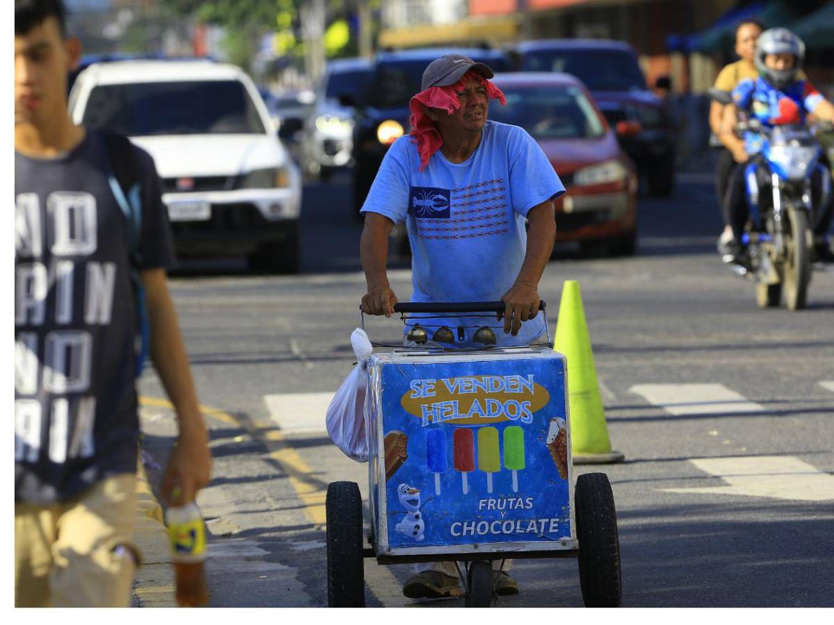 Ola de calor extrema agobia a los sampedranos