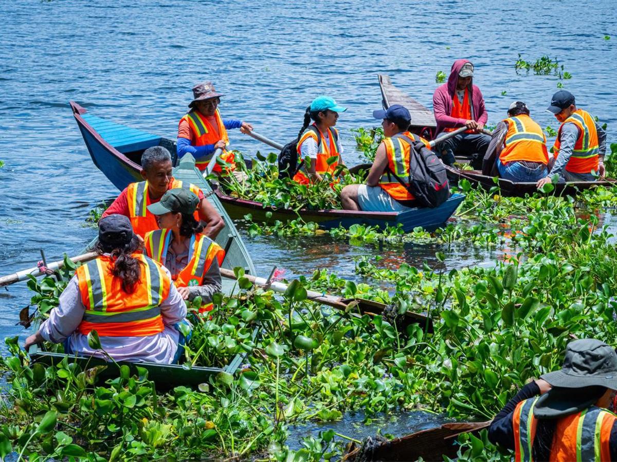 Serna avanza en la fase inicial del programa de rescate del Lago de Yojoa