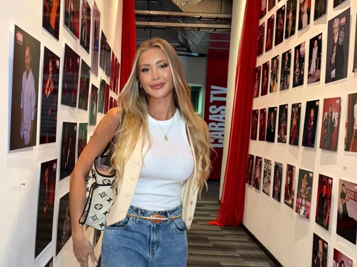 Explosivo romance: Futbolista le quita mujer a compañero y arden las redes