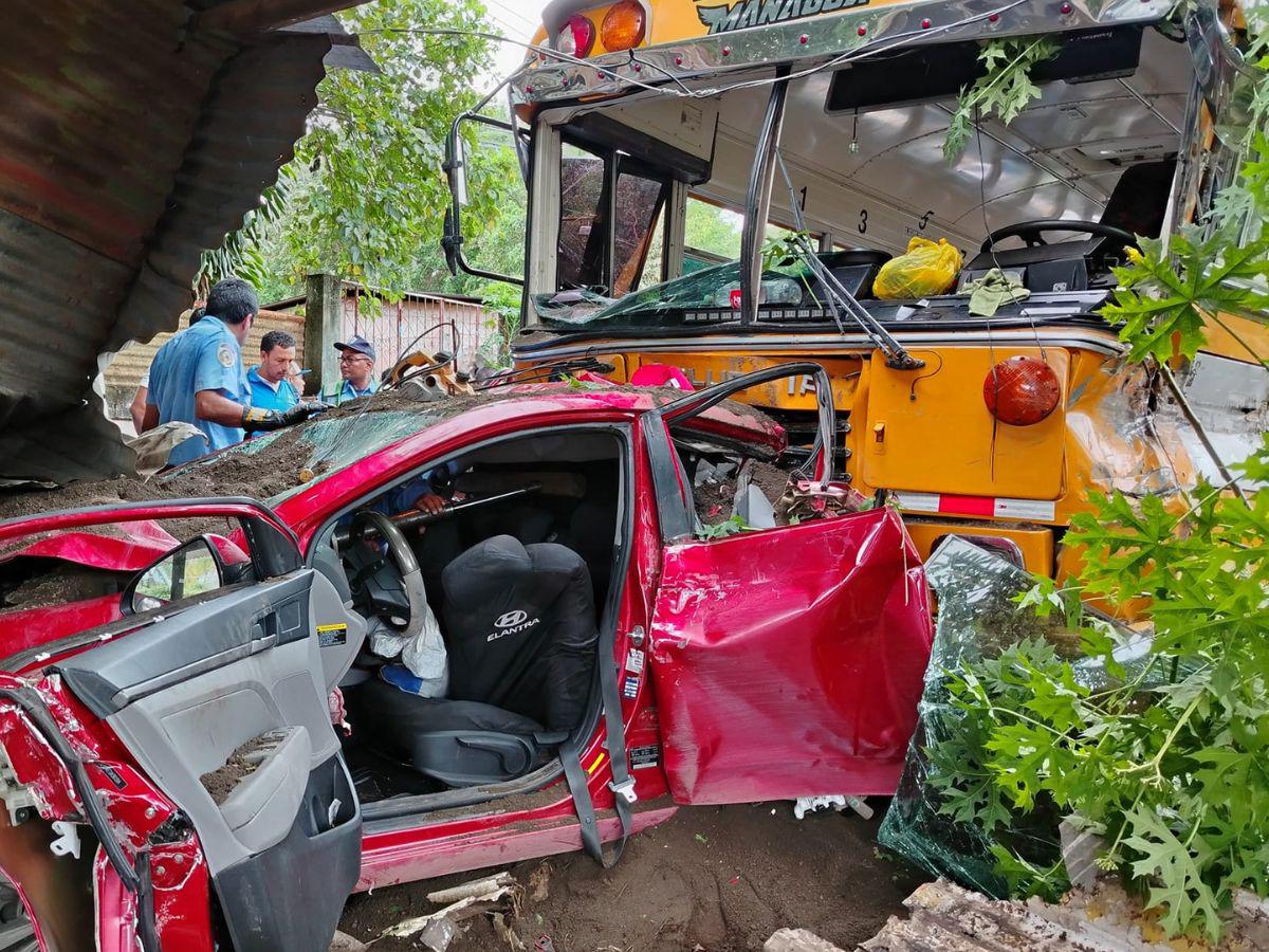 Al menos 6 muertos y 12 heridos al ser arrollados por un autobús sin frenos