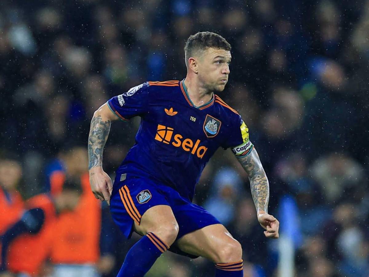 Vinculan a jugador de la Premier League con modelo de contenido para adultos