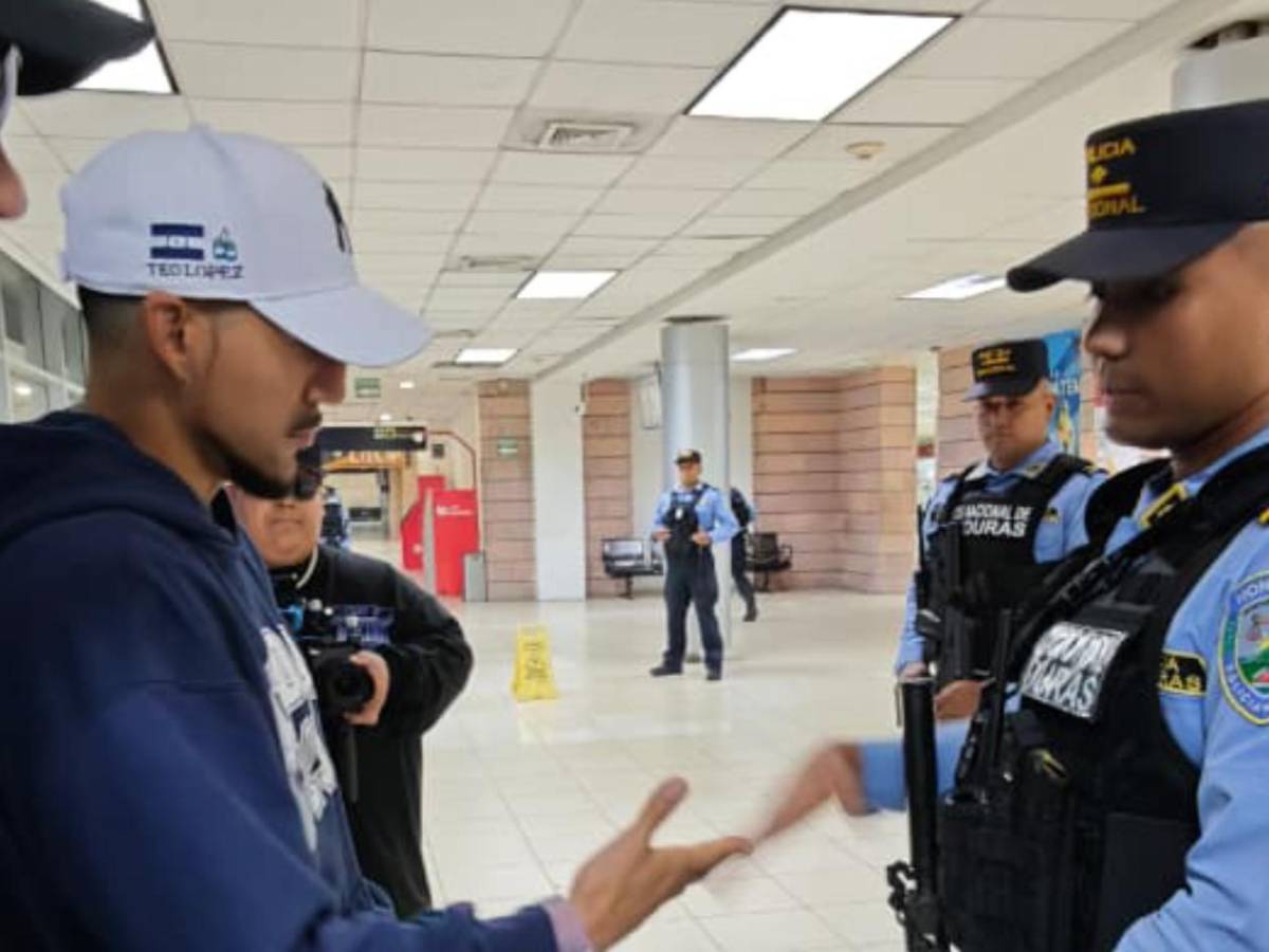 Teófimo López sorprende: Acepta invitación de la presidenta Xiomara Castro