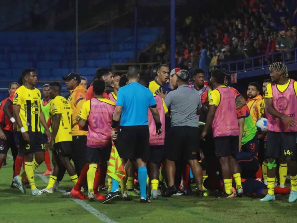 Bronca del Real España en Guatemala, decepción y eufórico festejo de Municipal