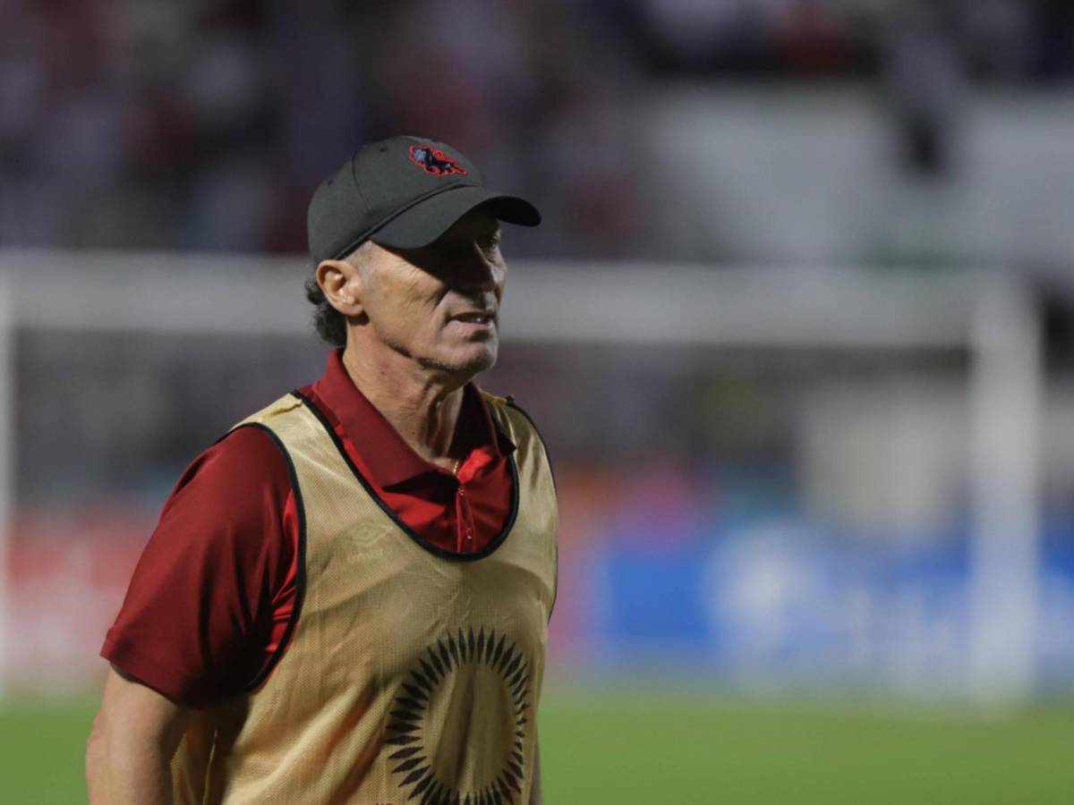 Sorpresa: El conocido técnico que suena para llegar al Olimpia por Pedro Troglio