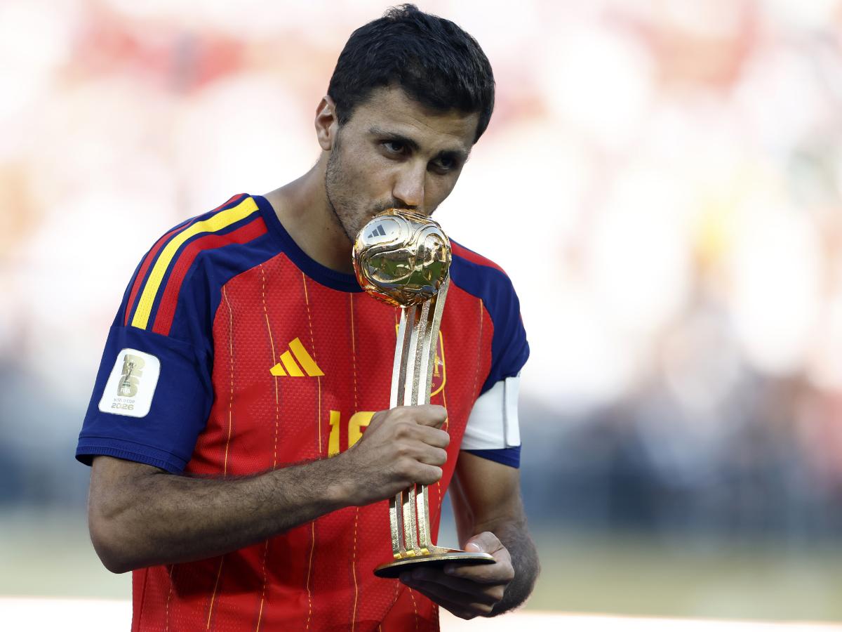 Tres cracks fuera: FIFA causa revuelo con el 11 ideal del Mundial 2026
