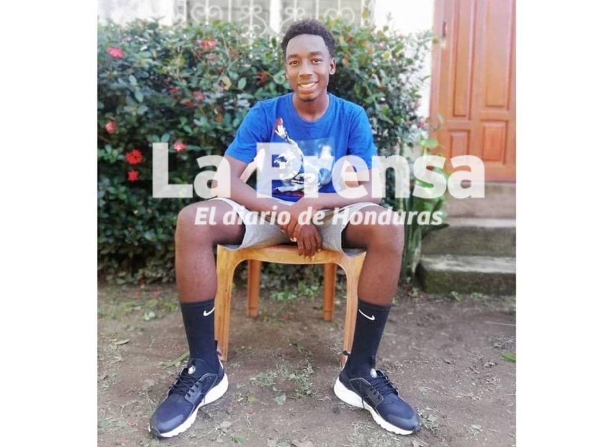 Muere futbolista haciendo piques en moto en la 33 calle de SPS