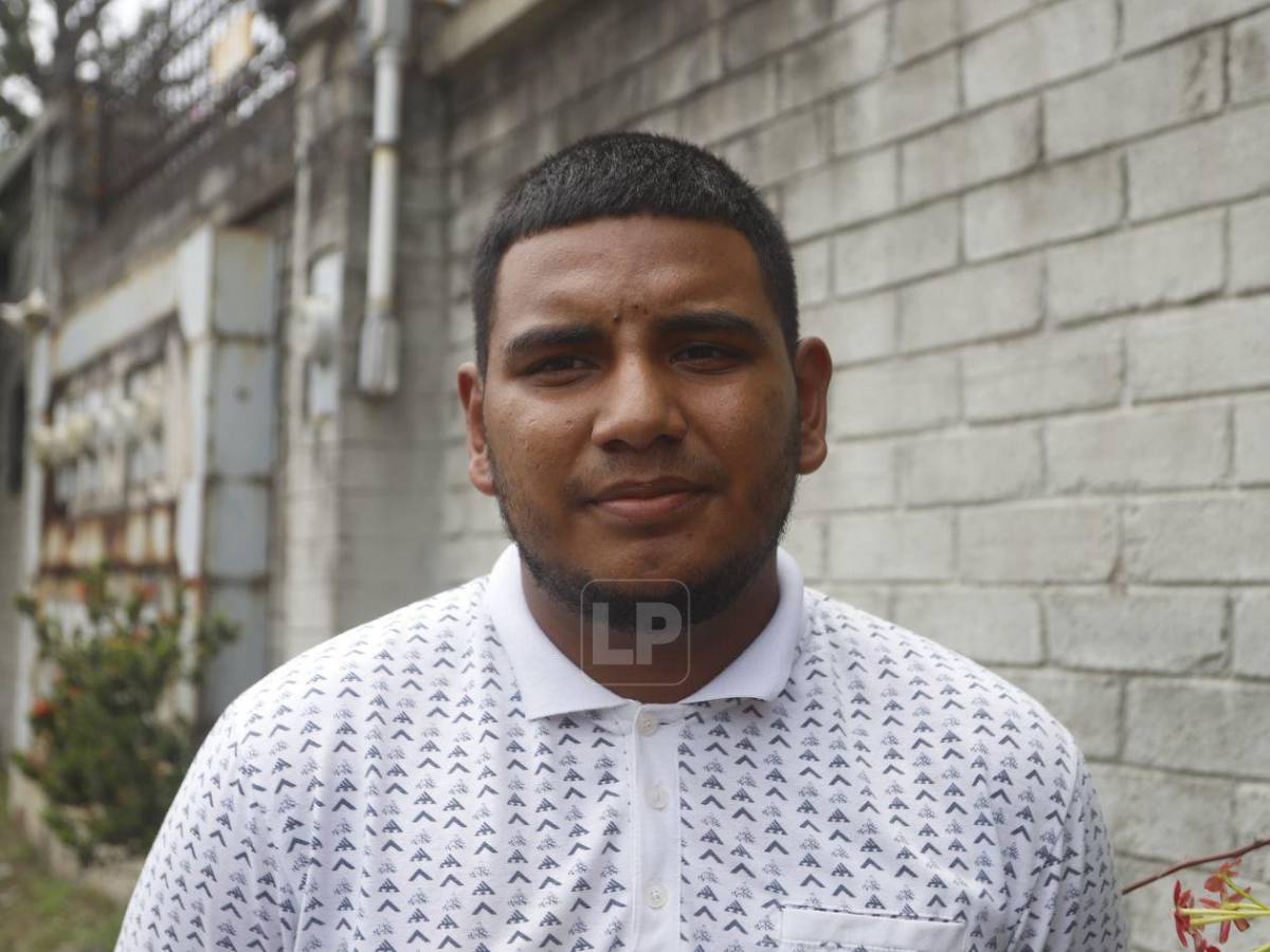 Fotos: el drama en la morgue al retirar cuerpos de víctimas de accidente en Roatán