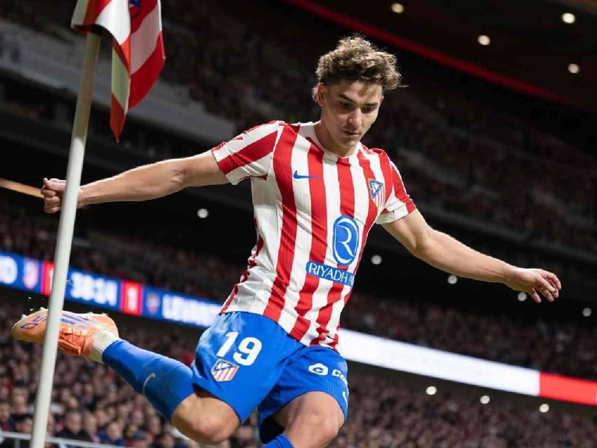 Laporta avisa: Barcelona toma decisión con Julián Álvarez para próximo mercado