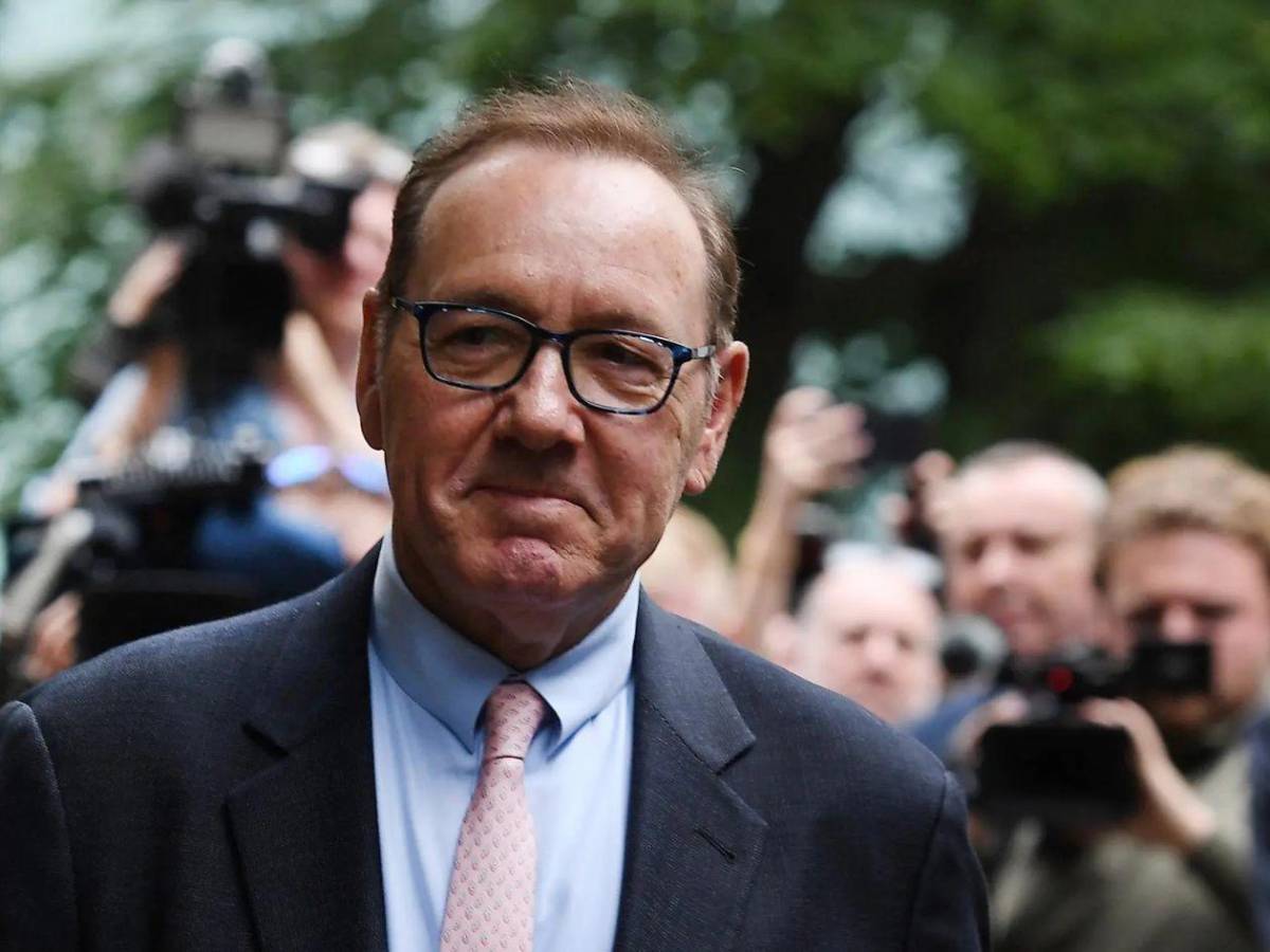 Diddy y otros famosos acusados o condenados por delitos sexuales