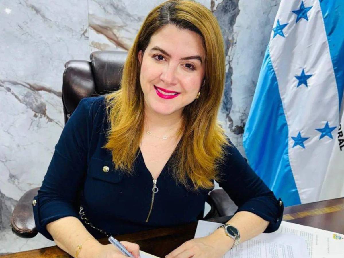 Cossette López a Libre: Ellos han querido robarse la elección