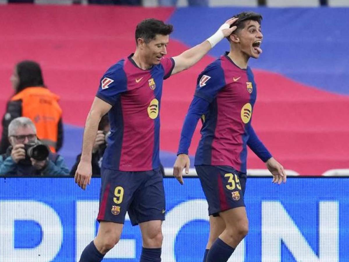 Barcelona con inesperados goleadores, récord de Lewandowski y show de Yamal