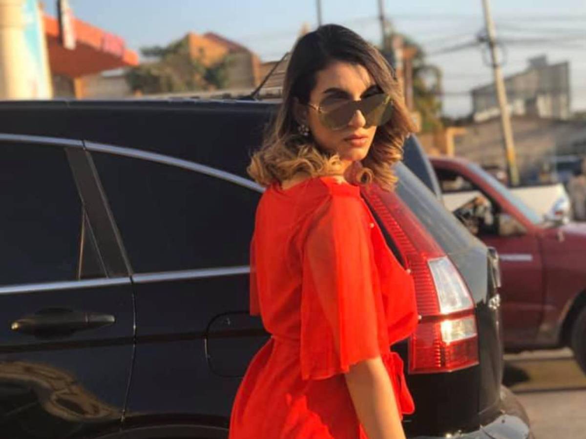 Mujer israelí deslumbra en el exterior: Su esposo es futbolista hondureño