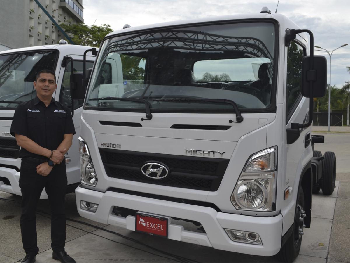 Salvador Cuellar, gerente de Talleres Excel.