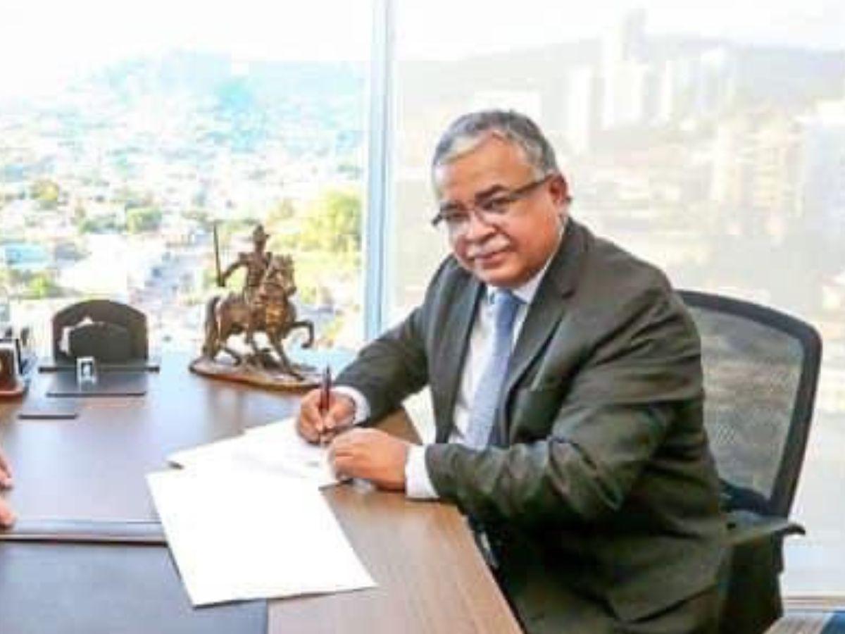 Guido Eguigure renuncia como subsecretario de Derechos Humanos