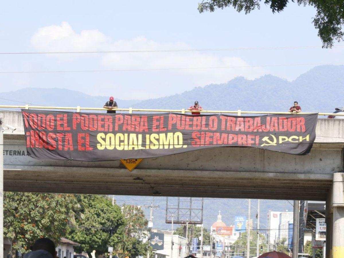 Obreros conmemoran el Día del Trabajador con movilización en San Pedro Sula
