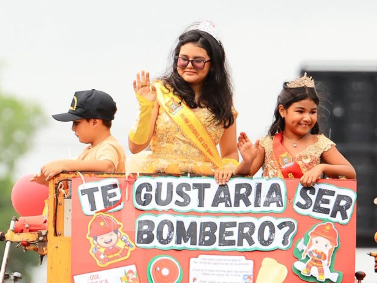 Bellas mujeres cautivaron en el desfile de carrozas en San Pedro Sula