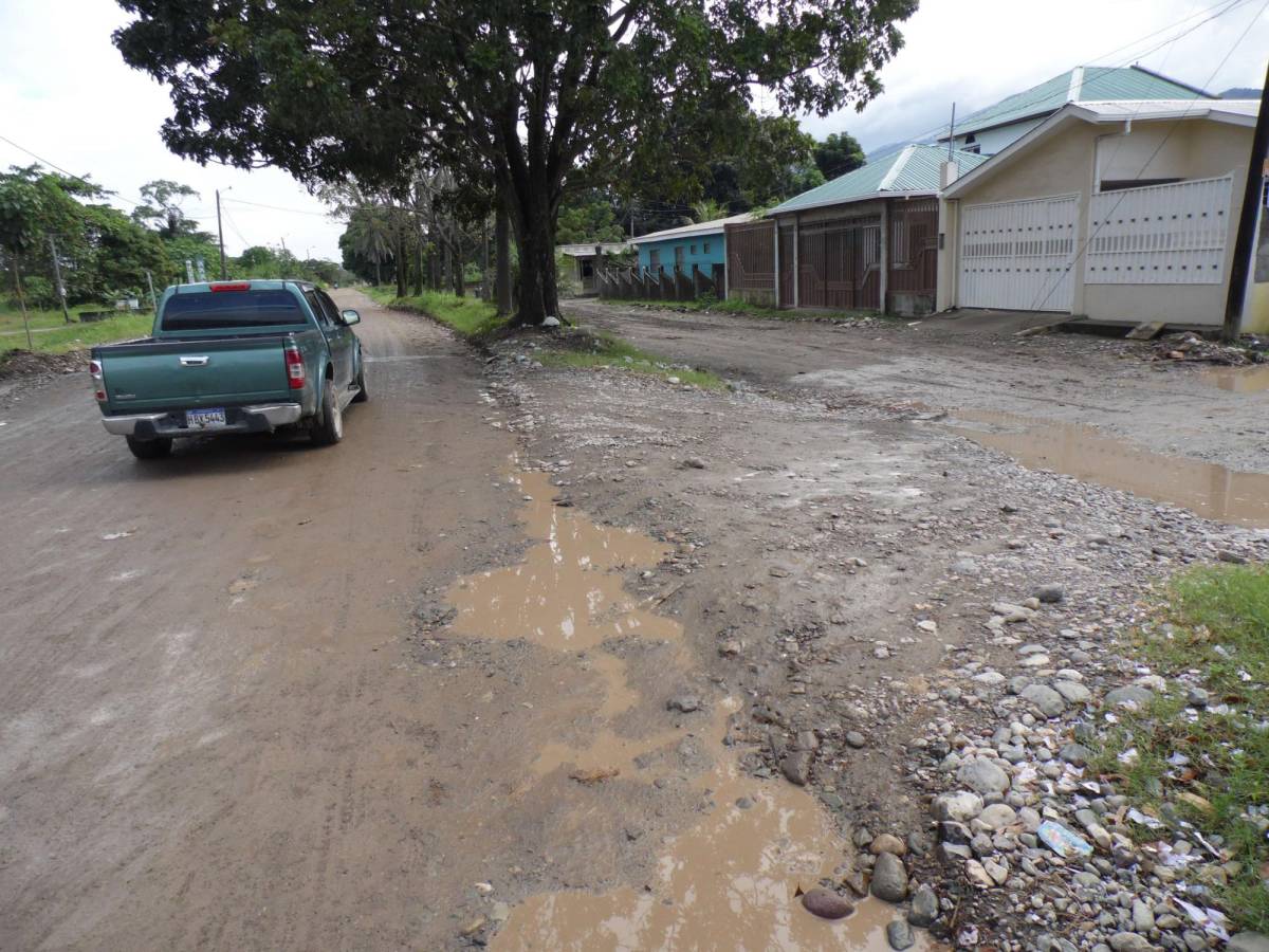 Alcaldía ceibeña ejecutará obras viales con presupuesto municipal