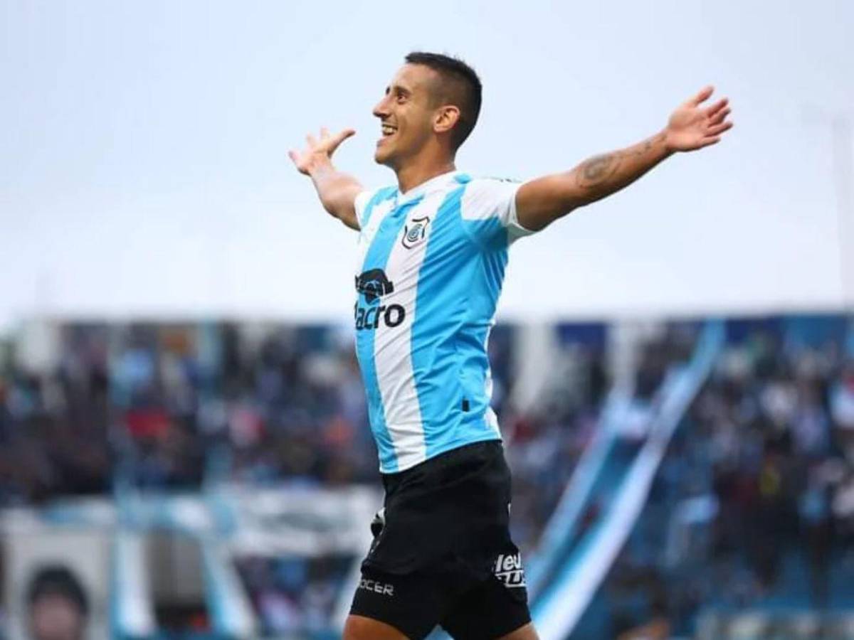 Detienen a jugador profesional por alarmar en un avión con la palabra “bomba”